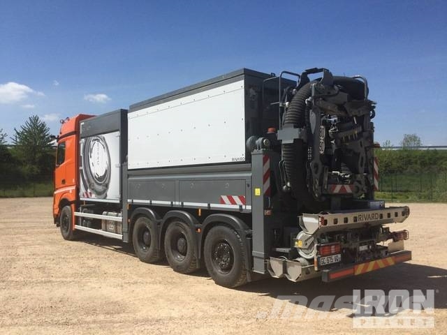 Rivard - Mercedes-Benz EXVAC - Arocs 3253 8x4 Kombinované/Čerpací cisterny