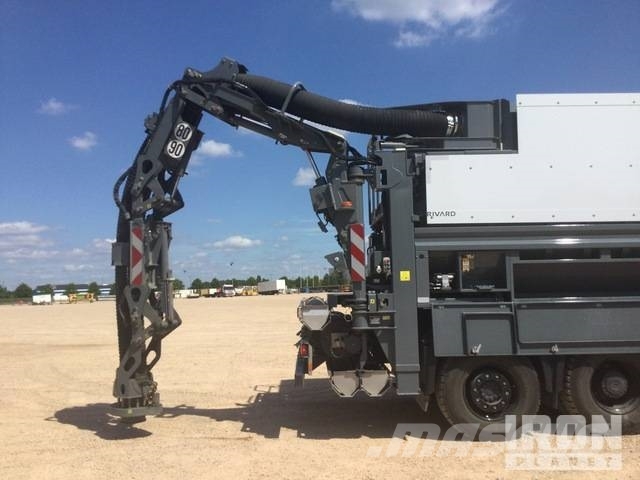 Rivard - Mercedes-Benz EXVAC - Arocs 3253 8x4 Kombinované/Čerpací cisterny