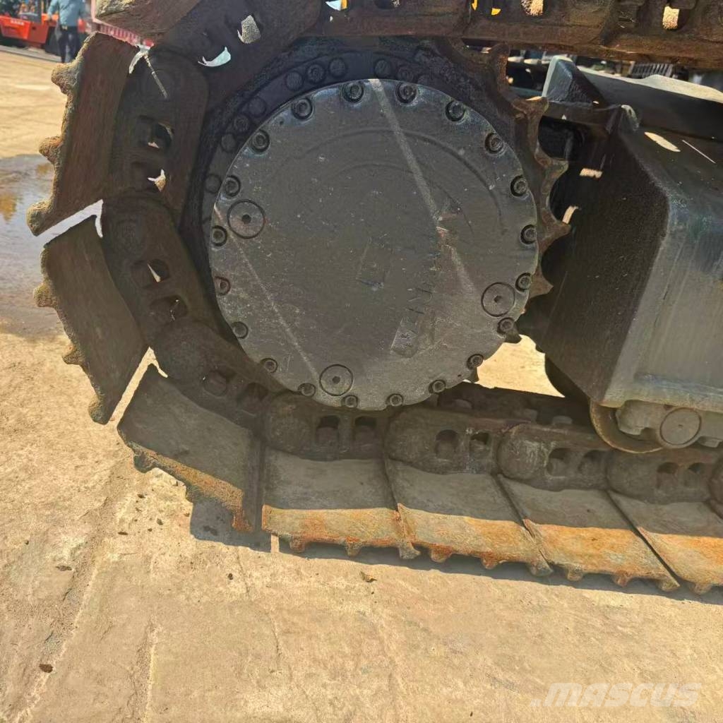 Hyundai hx225d Bagri goseničarji