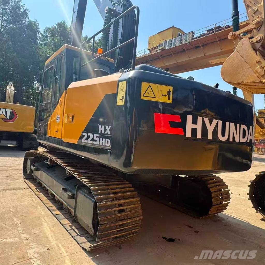 Hyundai hx225d Bagri goseničarji