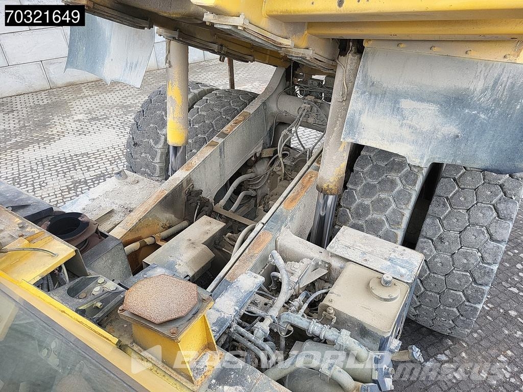 Komatsu HD605 -7E0 Άκαμπτα Dumper με ανατρεπόμενο κάδο