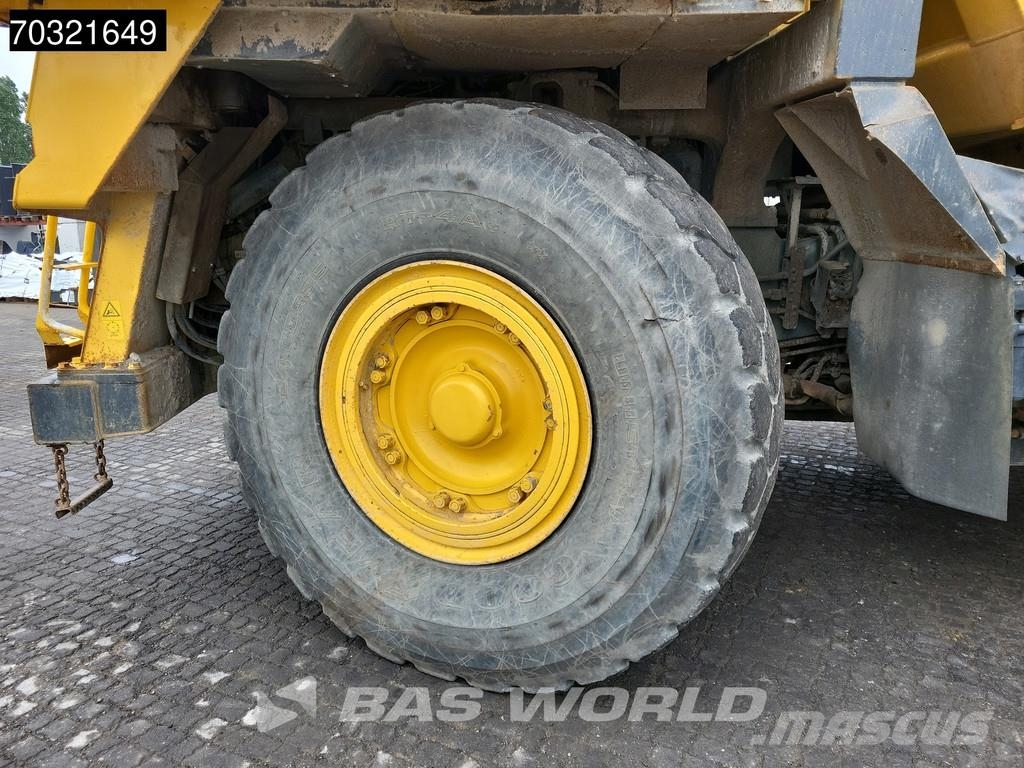 Komatsu HD605 -7E0 Άκαμπτα Dumper με ανατρεπόμενο κάδο