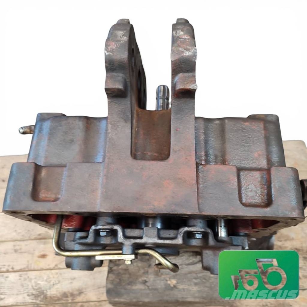 CLAAS Ares 856 Gearbox Shaft Housing Rear PTO 1052B2 الشاسيه والتعليق
