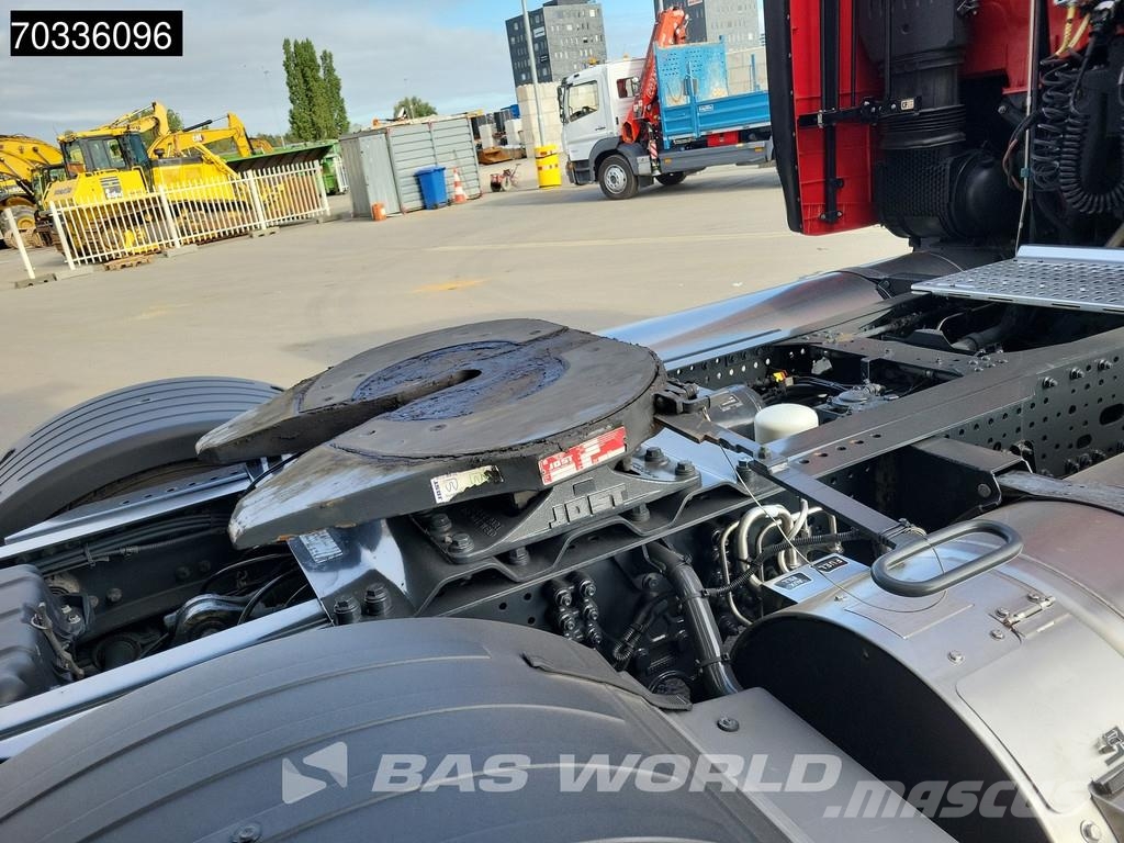 Iveco S-Way 460 S-Way 4X2 LNG! Retarder 2x Tanks Standkl Vetopöytäautot