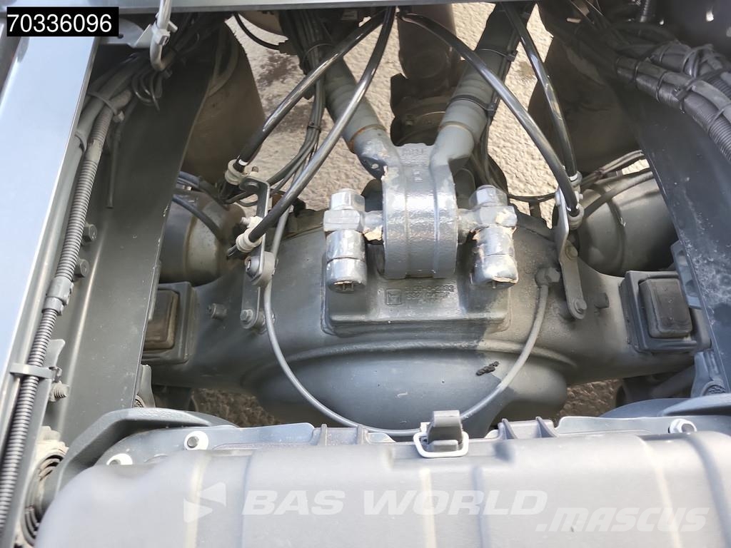 Iveco S-Way 460 S-Way 4X2 LNG! Retarder 2x Tanks Standkl Vetopöytäautot