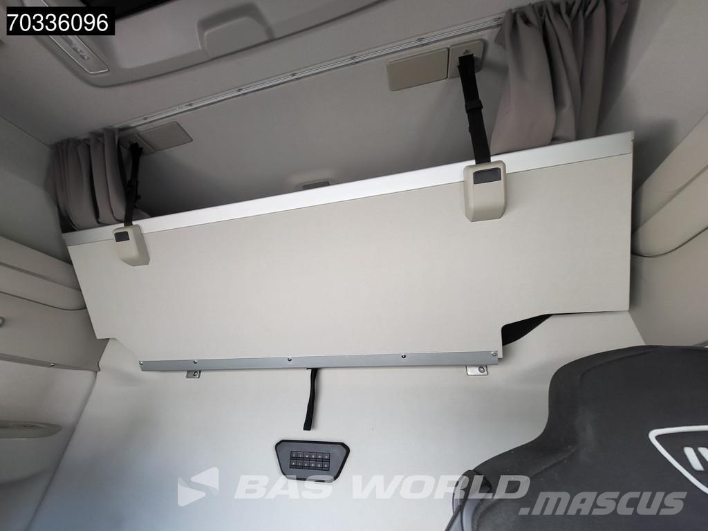 Iveco S-Way 460 S-Way 4X2 LNG! Retarder 2x Tanks Standkl Vetopöytäautot