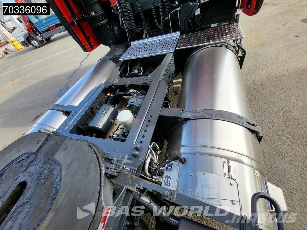 Iveco S-Way 460 S-Way 4X2 LNG! Retarder 2x Tanks Standkl Vetopöytäautot
