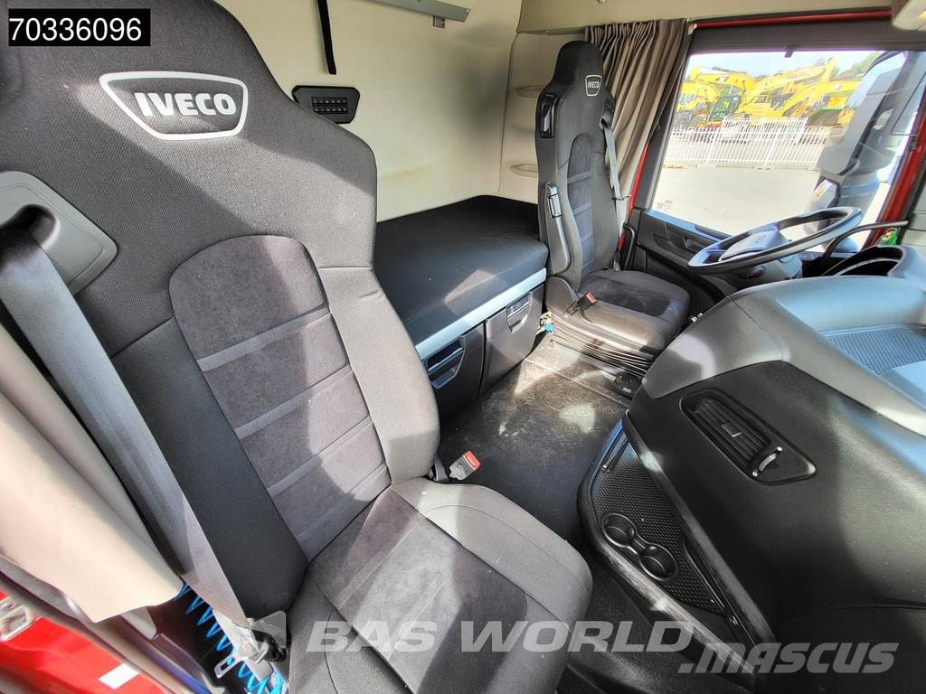 Iveco S-Way 460 S-Way 4X2 LNG! Retarder 2x Tanks Standkl Vetopöytäautot