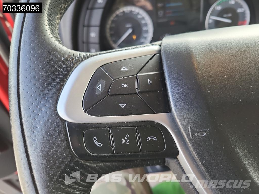 Iveco S-Way 460 S-Way 4X2 LNG! Retarder 2x Tanks Standkl Vetopöytäautot