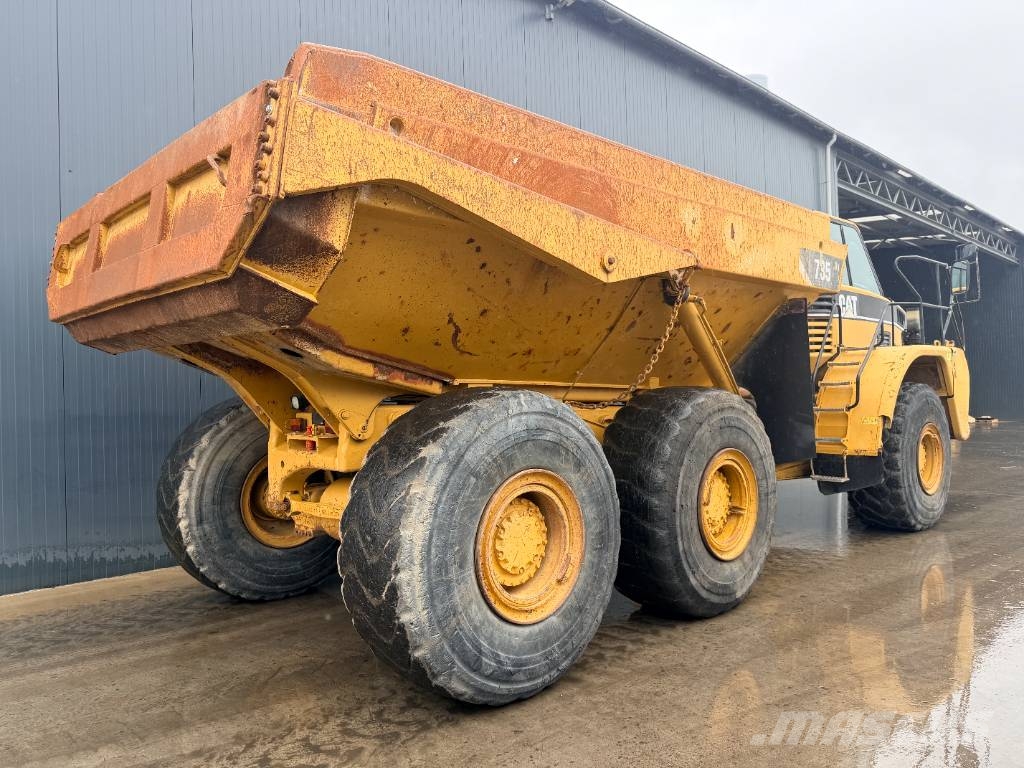 CAT 735 Knik dumptrucks