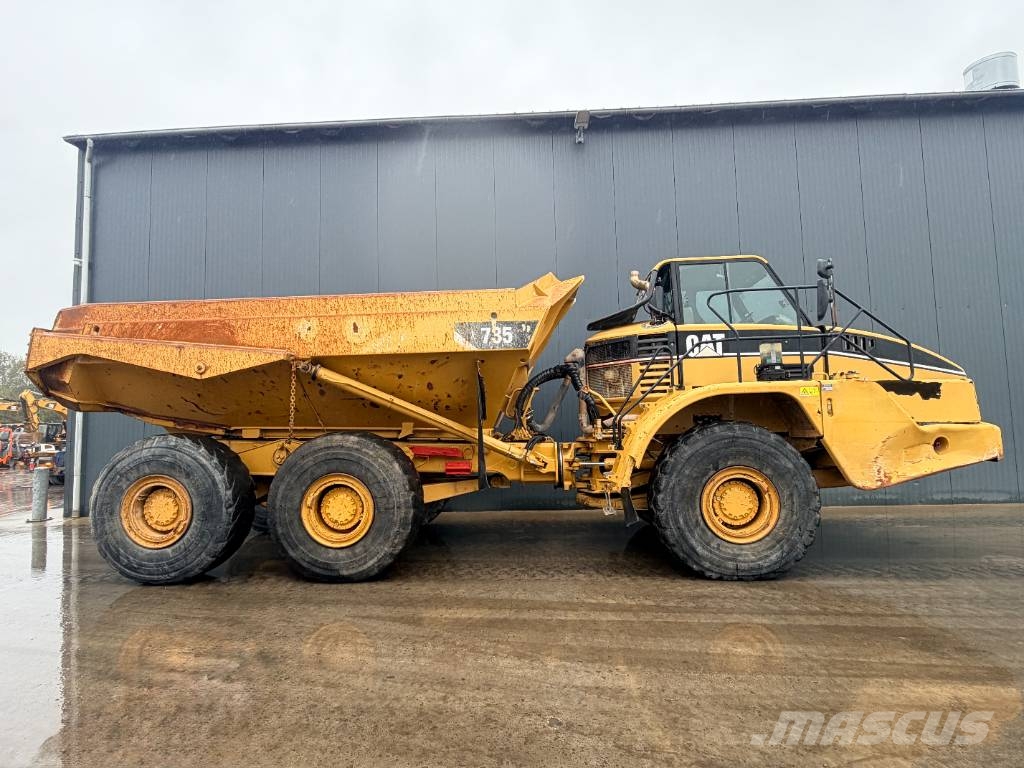 CAT 735 Knik dumptrucks