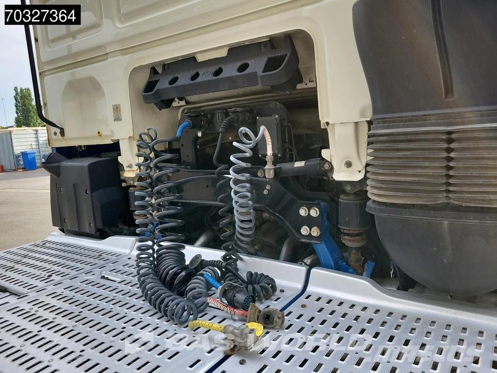 DAF XF 530 4X2 SC Retarder Hydraulik PTO Standklima AC Camiones tractor