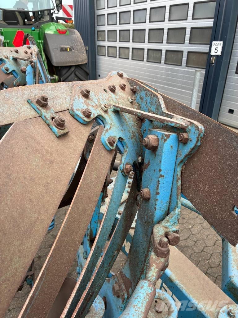 Lemken Vari-Diamant Arados reversibles