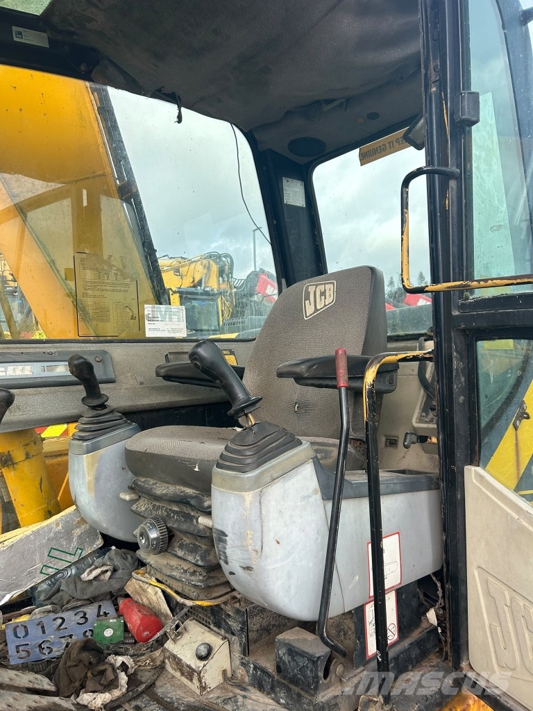 JCB JS130 Roomikekskavaatorid