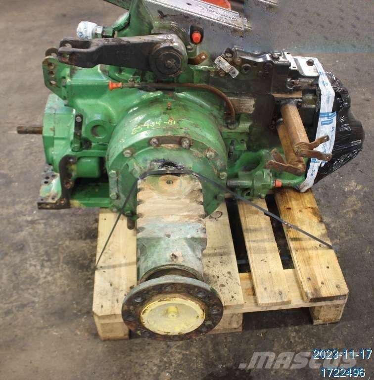 John Deere 3140 Převodovka