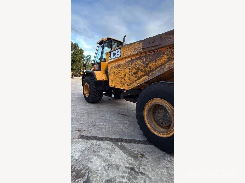JCB 718 Karjeriniai savivarčiai
