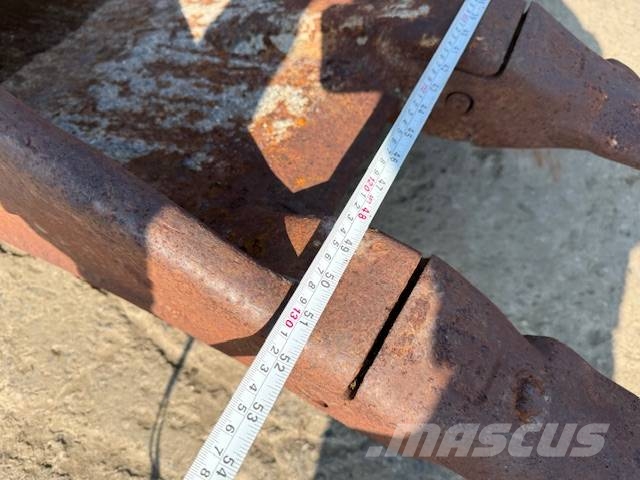 Arden Equipment QA 51 - 1300 mm Retroexcavadoras