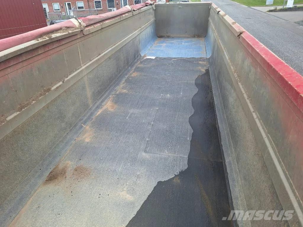 Benalu 4 akslet 36 m3 tiptrailer Semi-trailer med tip