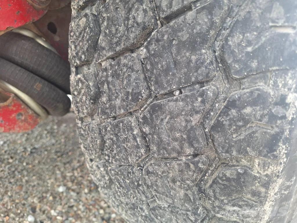 Benalu 4 akslet 36 m3 tiptrailer Semi-trailer med tip