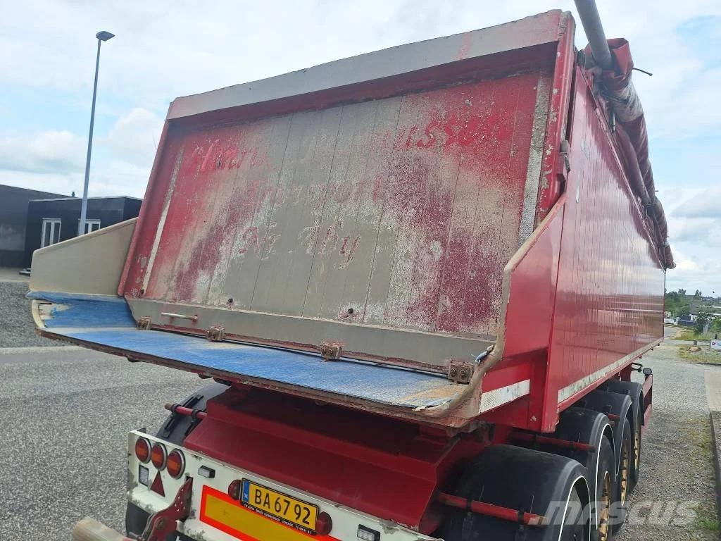 Benalu 4 akslet 36 m3 tiptrailer Semi-trailer med tip