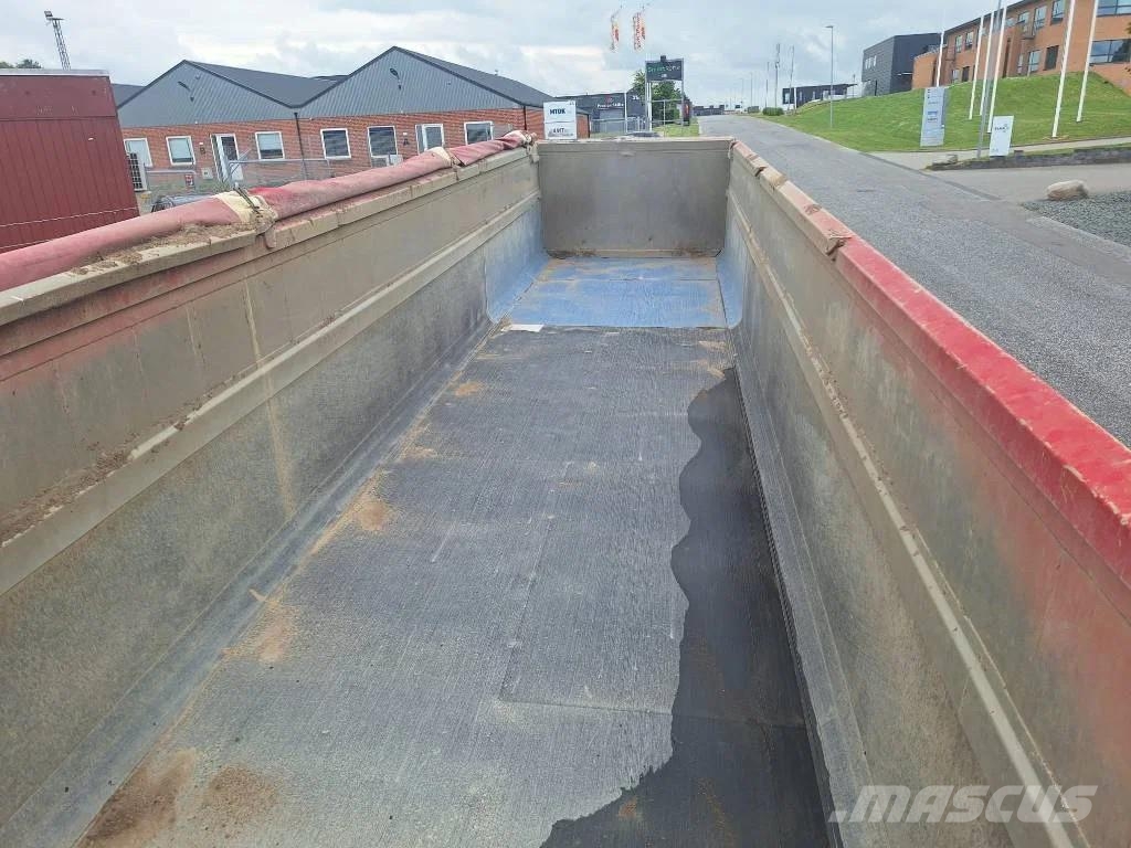 Benalu 4 akslet 36 m3 tiptrailer Semi-trailer med tip