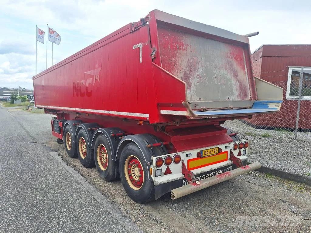 Benalu 4 akslet 36 m3 tiptrailer Semi-trailer med tip
