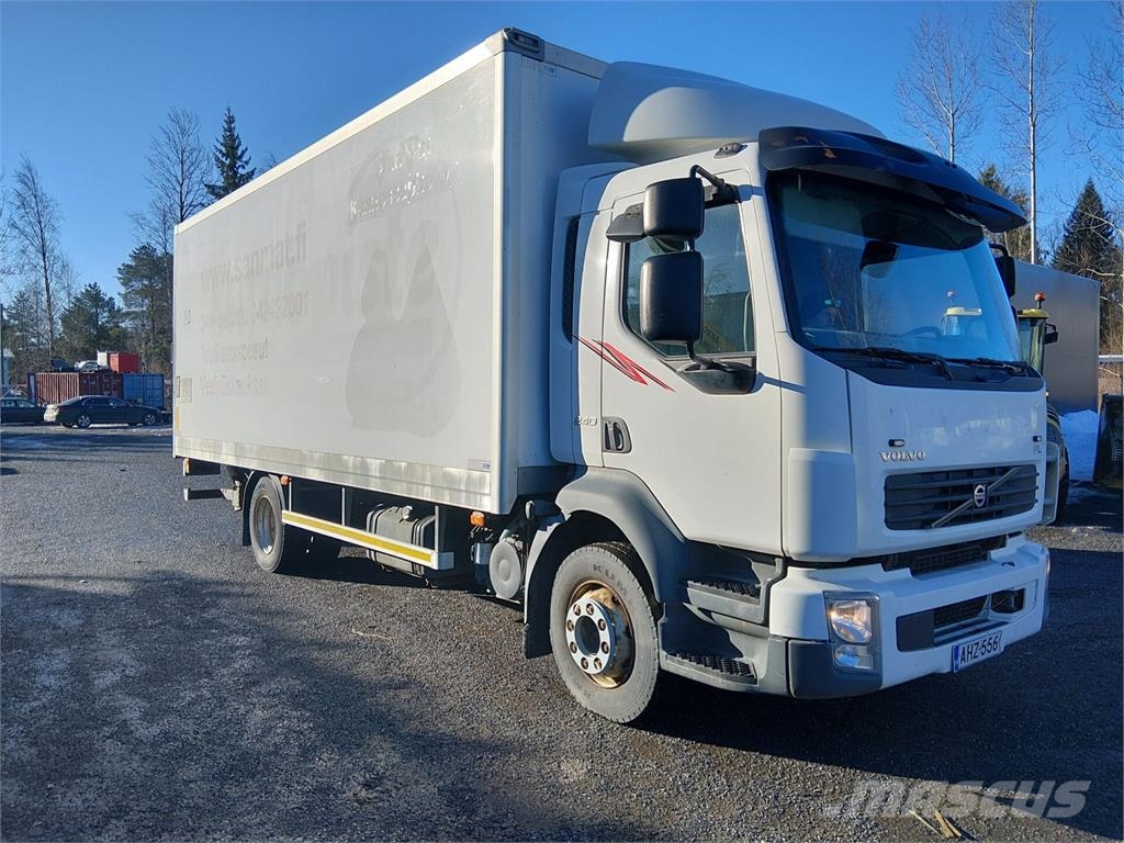 Volvo FLL 240 Camiones caja cerrada