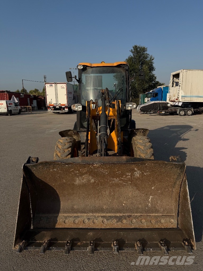 JCB 407 B Cargadoras sobre ruedas