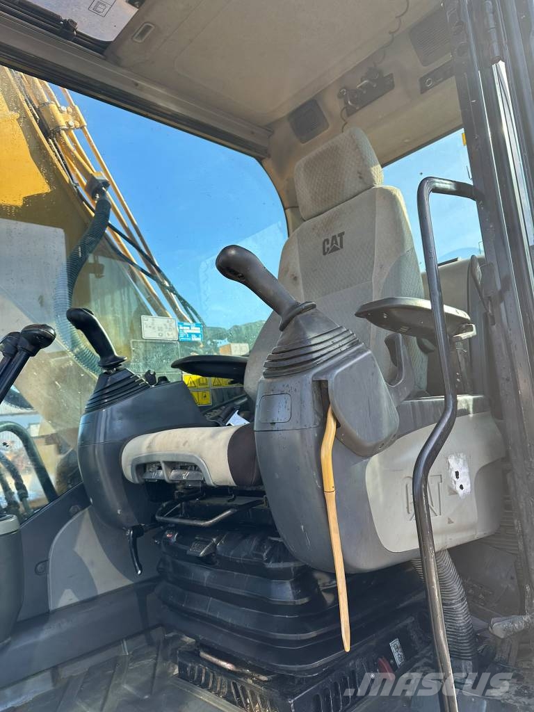 CAT 323DL Bagri goseničarji