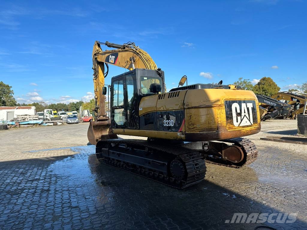 CAT 323DL Bagri goseničarji