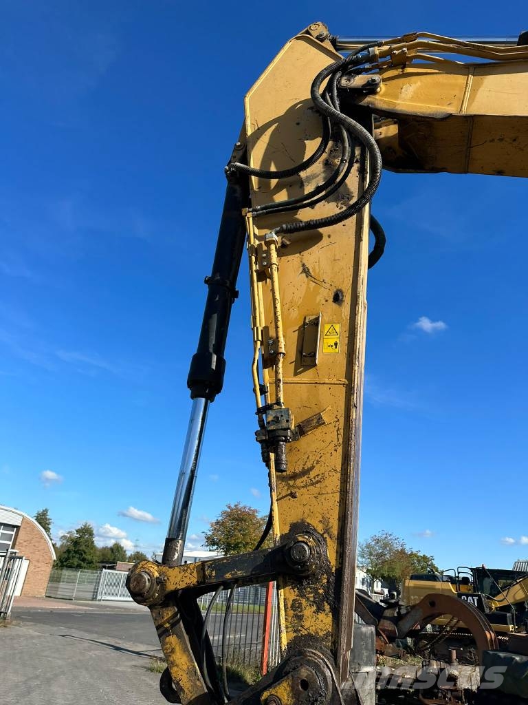 CAT 323DL Bagri goseničarji