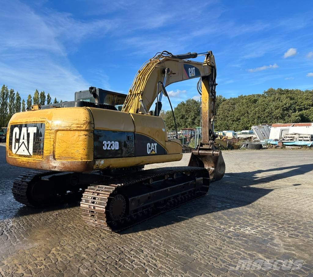 CAT 323DL Bagri goseničarji