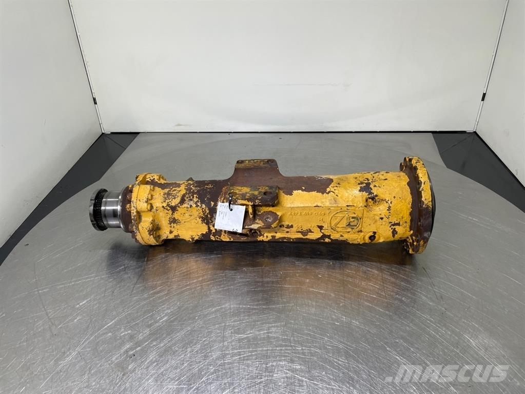Liebherr L514-7621857/4472419049-Axle housing/Astrechter 轴