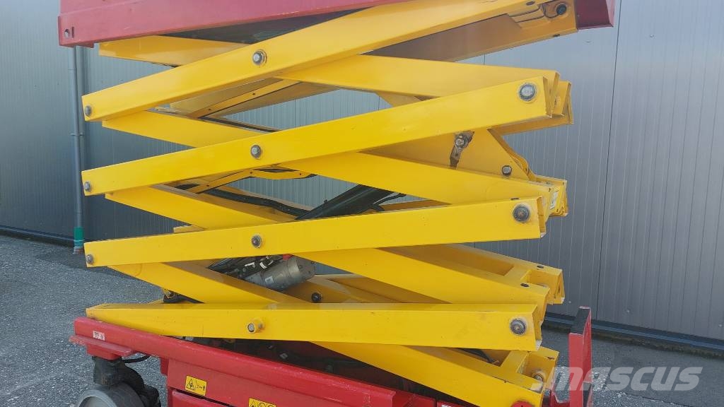 JLG ES 2632 / 4x stock Škaraste platforme