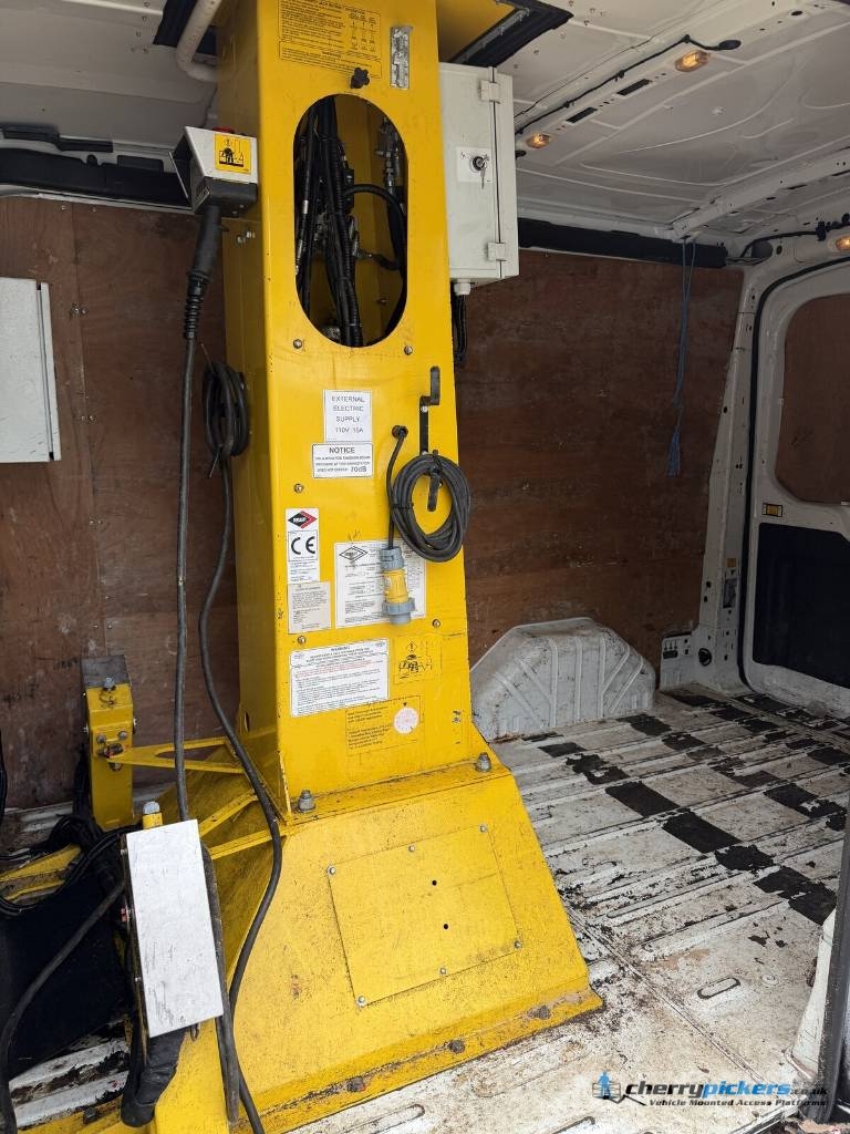 Ford Transit Versalift ETM 36 Cherry Picker المنصات الهوائية المثبتة على شاحنة