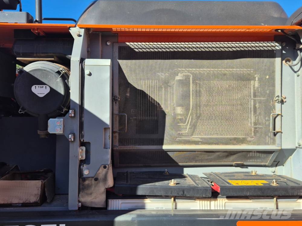 Hitachi ZX 250 LC N-7 Rupsgraafmachines