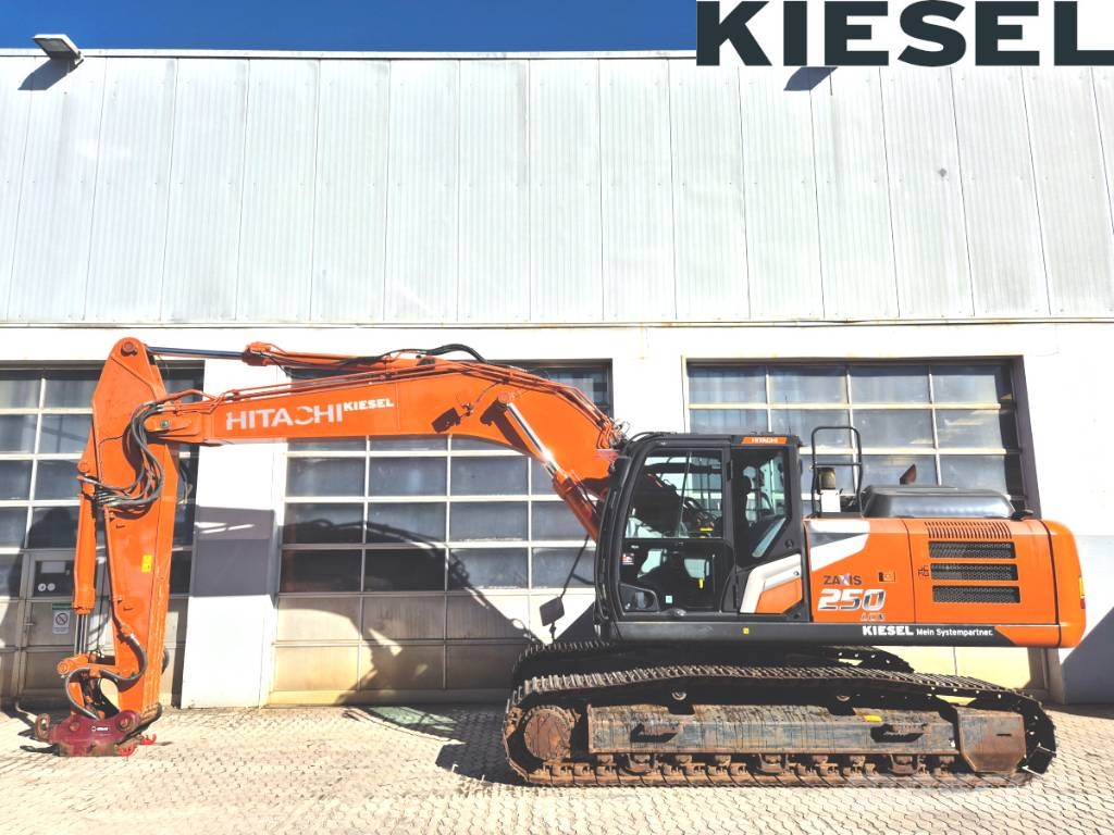 Hitachi ZX 250 LC N-7 Rupsgraafmachines