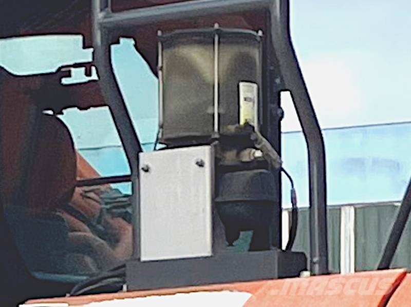 Hitachi ZX 250 LC N-7 Bagri goseničarji