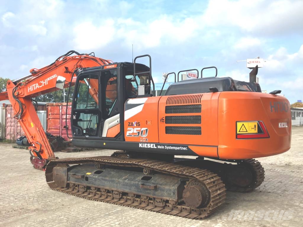 Hitachi ZX 250 LC N-7 Bagri goseničarji