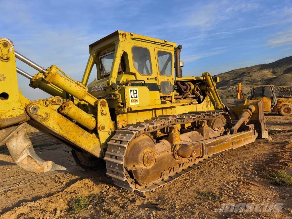 CAT D 9 G Верижни булдозери