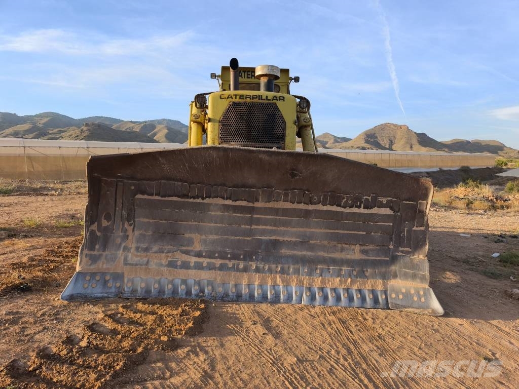 CAT D 9 G Верижни булдозери