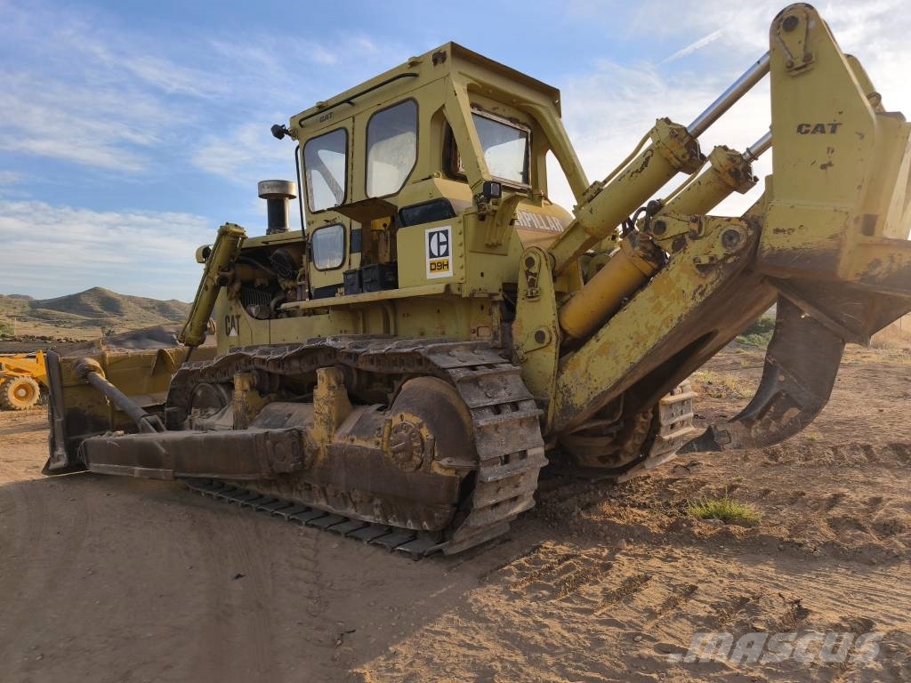 CAT D 9 G Верижни булдозери