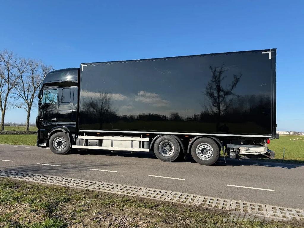 DAF XF 530 XF530.26 EURO6. 2021. 138777km Bakwagens met gesloten opbouw