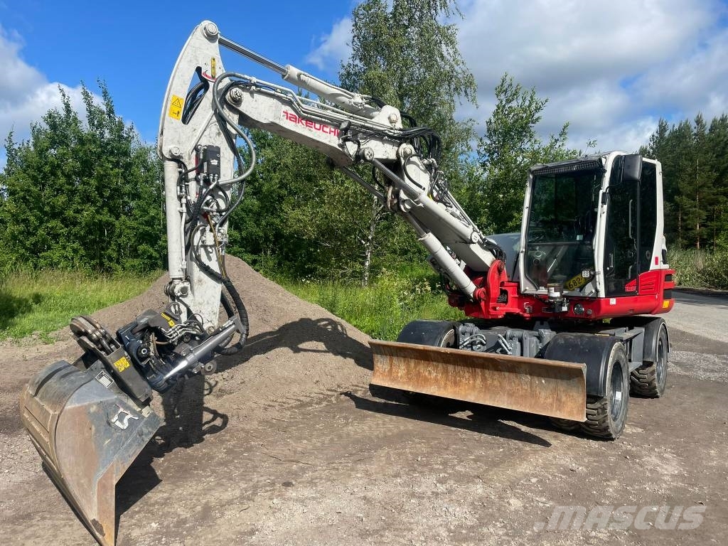 Takeuchi TB395W 轮式挖掘机