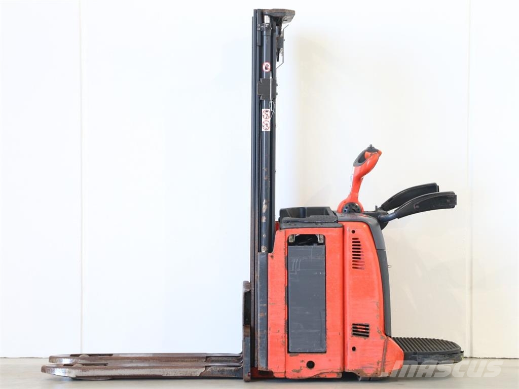 Linde D12AP/133-00 Pedestrian stacker