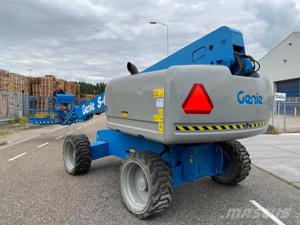Genie S-65 رافعات سلة تلسكوبية