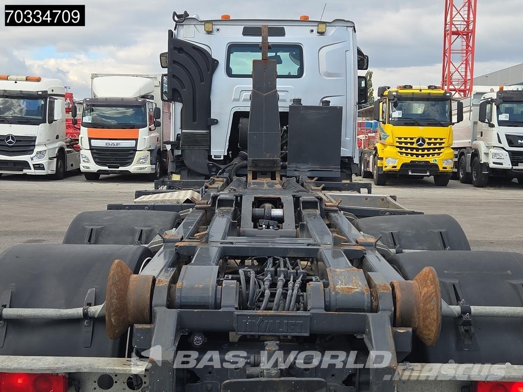 Renault C 380 6X2 HYVA Lift containersystem Liftachse Auto Camiones polibrazo