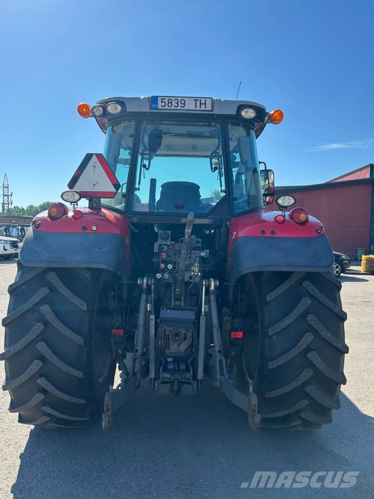 Massey Ferguson 5712 S Traktorid