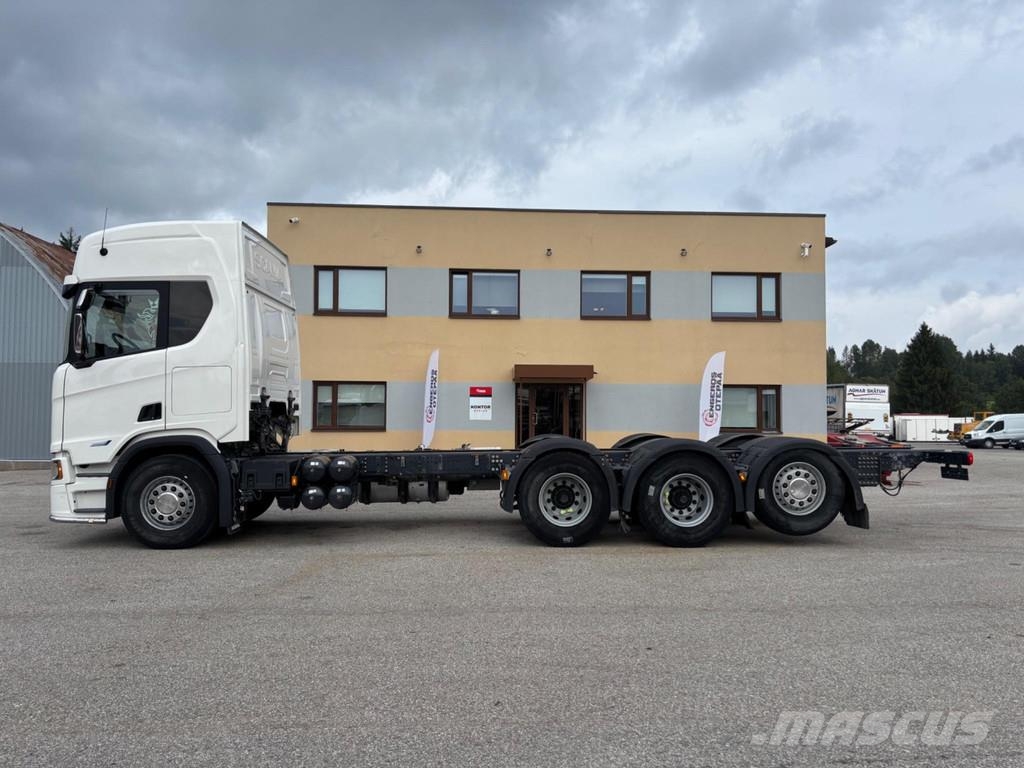 Scania R500 8x4*4 EURO6 + PTO + CHASSIS L8250mm Шасі з кабіною
