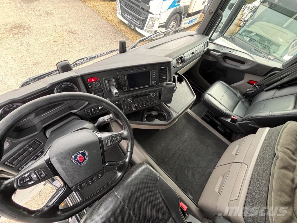 Scania R500 8x4*4 EURO6 + PTO + CHASSIS L8250mm Шасі з кабіною